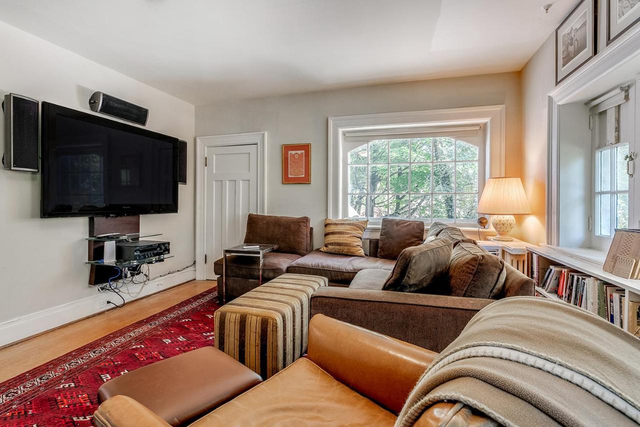 Four Bedroom Rosedale Home Toronto Exterior photo
